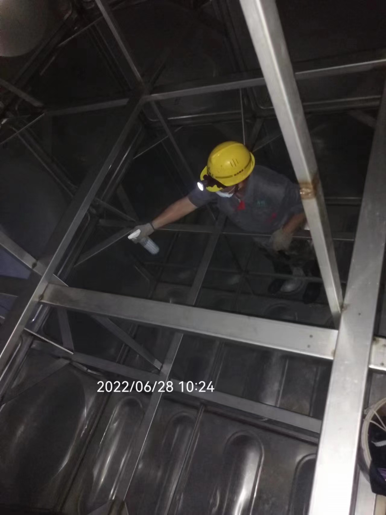 嘉定江橋清洗水箱公司